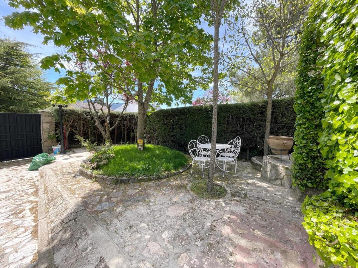 La Fontanilla En Estacion De El Espinar Villa Segovia Eksteriør billede